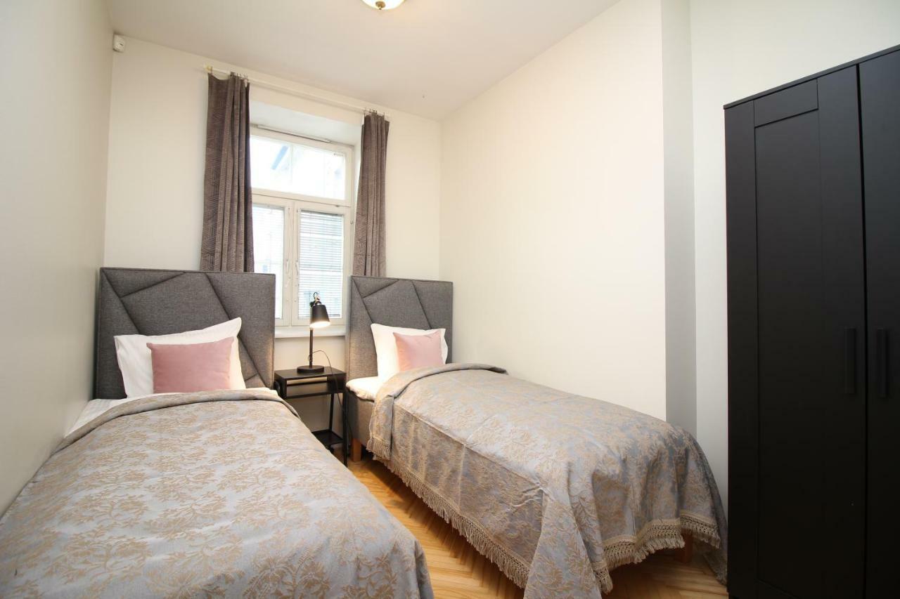 4 Bedroom With Sauna And 2 Bathroom *