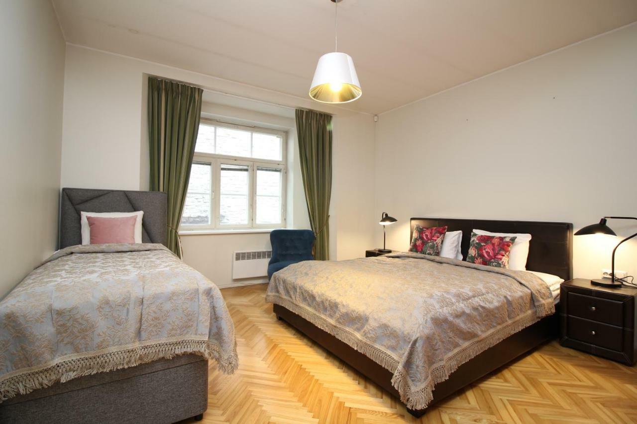 4 Bedroom With Sauna And 2 Bathroom Korter